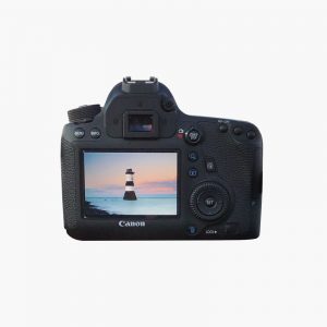 Canon EOS 77D + EF-S 18-55 mm STM