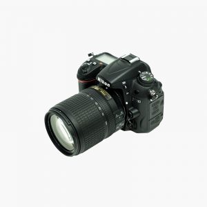 Nikon D7000 16.2MP DSLR Camera + 18-105 mm Lens